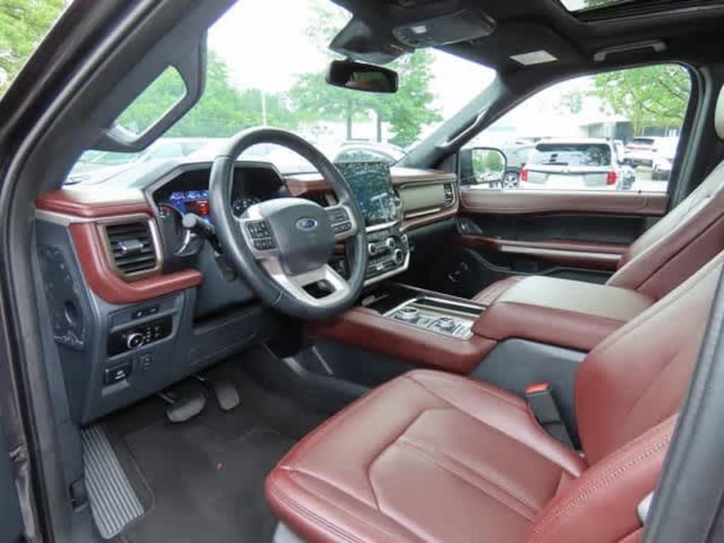 Used 2024 Ford Expedition Limited SUV