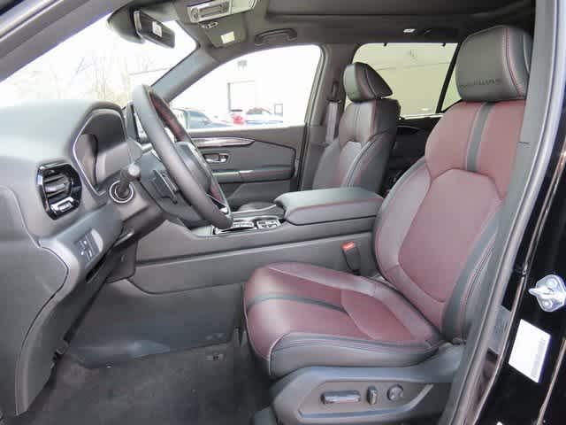 Thumbnail: 2025 Honda Pilot - 13