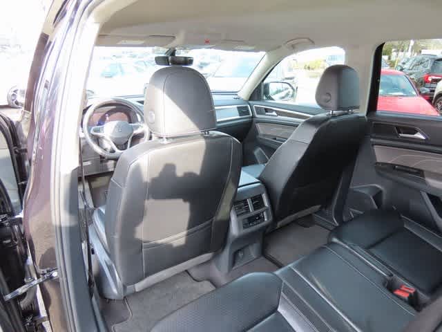 Thumbnail: 2022 Volkswagen Atlas - 17