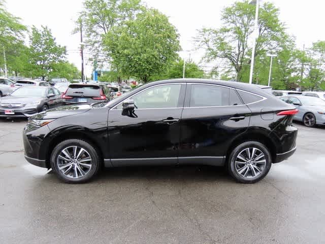 2022 Toyota Venza LE 3