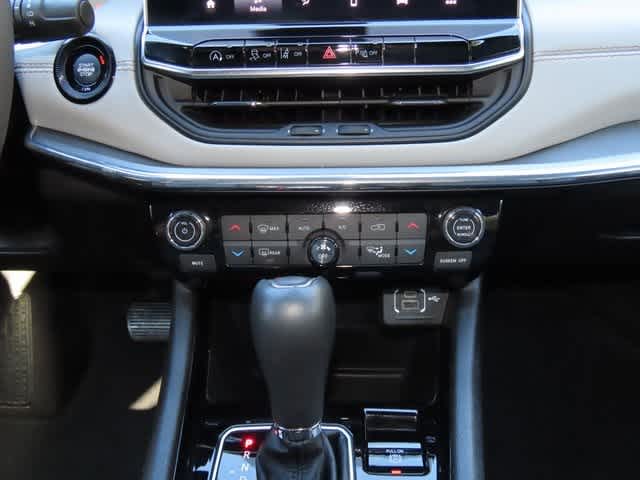 Thumbnail: 2024 Jeep Compass - 22