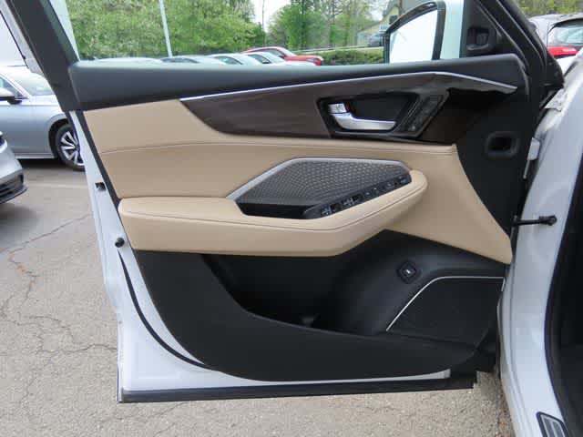 Thumbnail: 2023 Acura MDX - 17