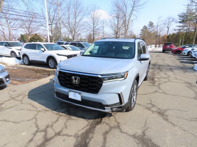 Thumbnail: 2023 Honda Pilot - 1