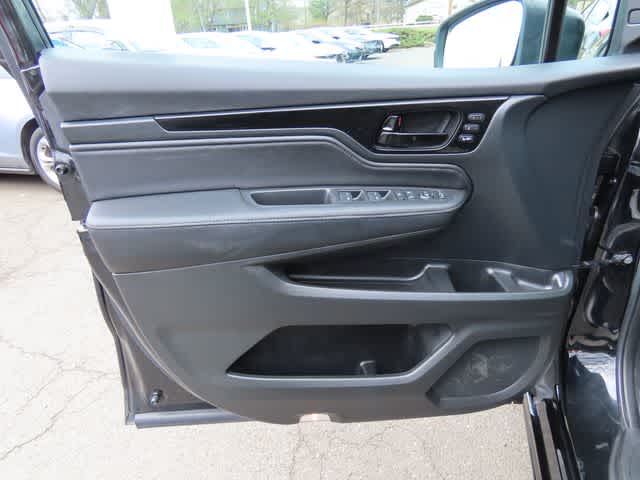 Thumbnail: 2023 Honda Odyssey - 18