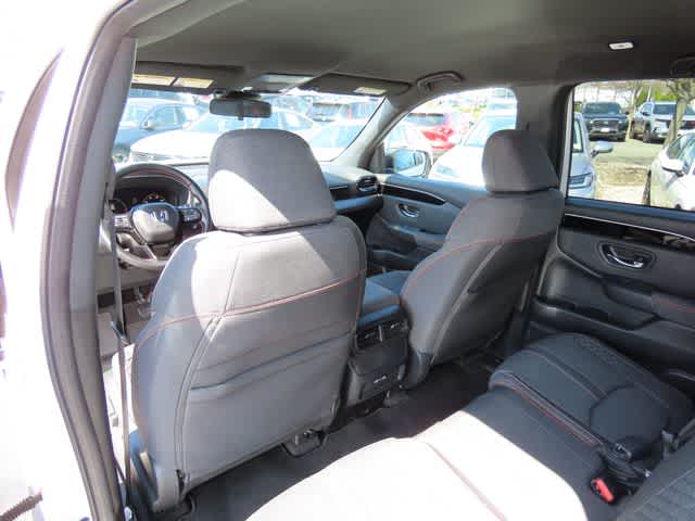 Thumbnail: 2023 Honda Pilot - 17