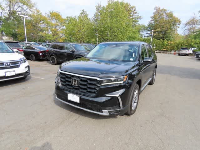Thumbnail: 2023 Honda Pilot - 1