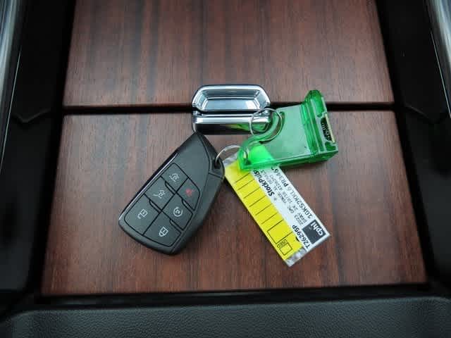 Thumbnail: 2023 GMC Yukon XL - 26