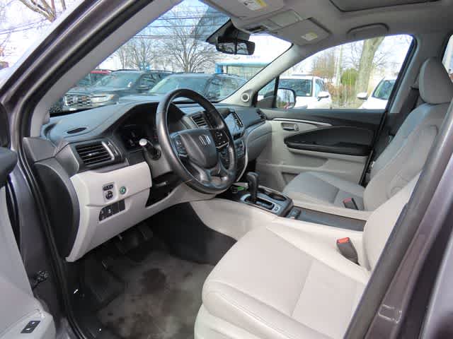 Thumbnail: 2019 Honda Pilot - 2