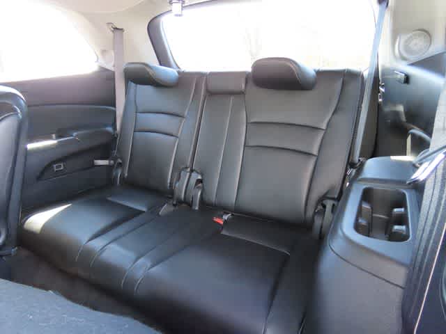 Thumbnail: 2019 Honda Pilot - 15