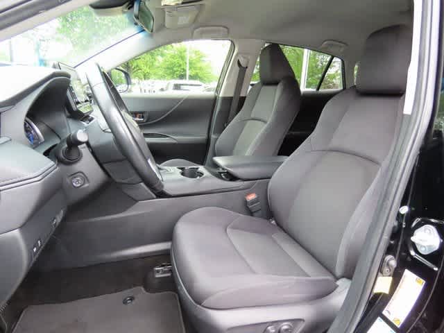 2022 Toyota Venza LE 12