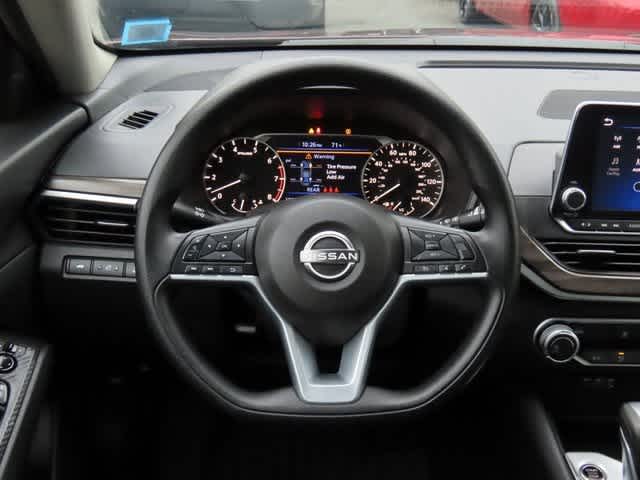 Thumbnail: 2025 Nissan Altima - 18