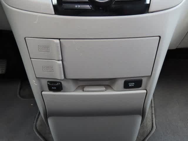 Thumbnail: 2012 Honda Odyssey - 23