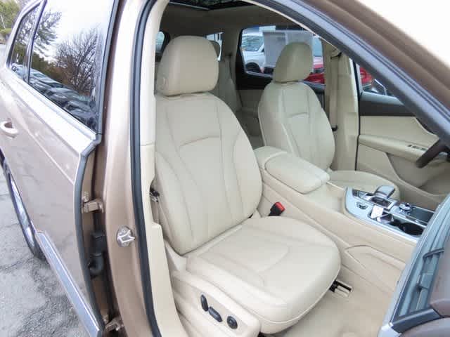 Thumbnail: 2019 Audi Q7 - 18