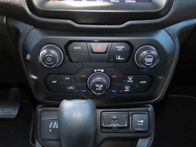 Thumbnail: 2021 Jeep Renegade - 22