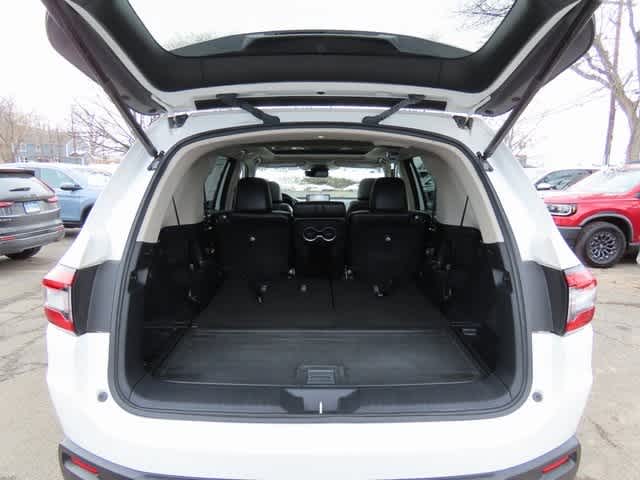 Thumbnail: 2023 Honda Pilot - 12