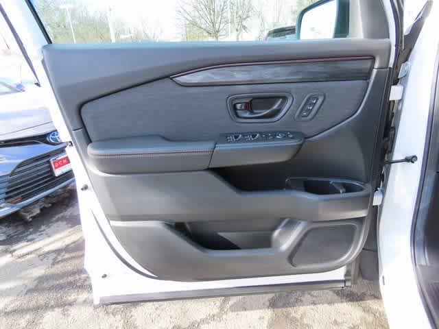 Thumbnail: 2026 Honda Passport - 15