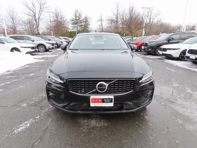 Thumbnail: 2024 Volvo S60 - 6