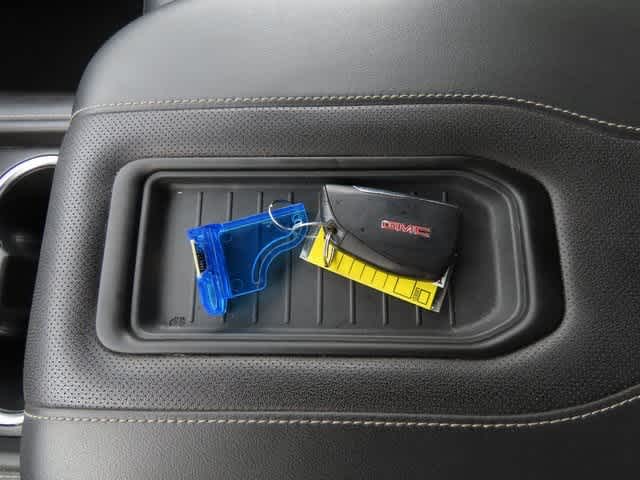 Thumbnail: 2023 GMC Yukon - 26