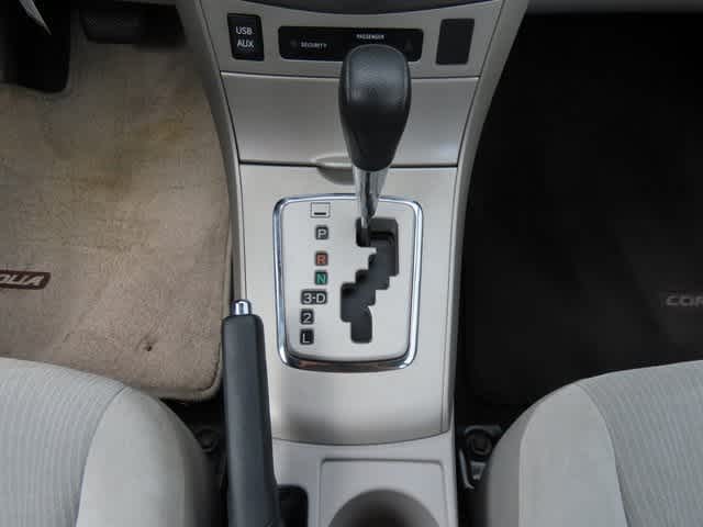 Thumbnail: 2013 Toyota Corolla - 22