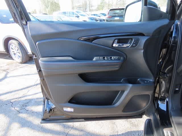 Thumbnail: 2021 Honda Pilot - 18