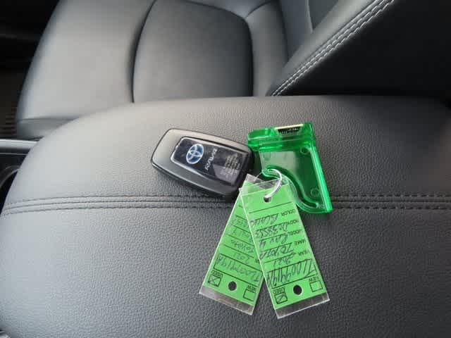 Thumbnail: 2021 Toyota RAV4 - 26