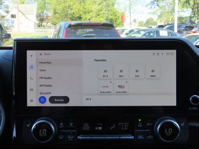 Thumbnail: 2024 Toyota Highlander - 21