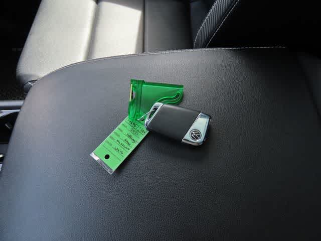 Thumbnail: 2021 Volkswagen Atlas - 30