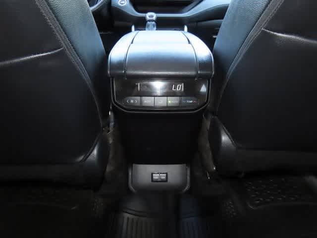 Thumbnail: 2024 Toyota Highlander - 24