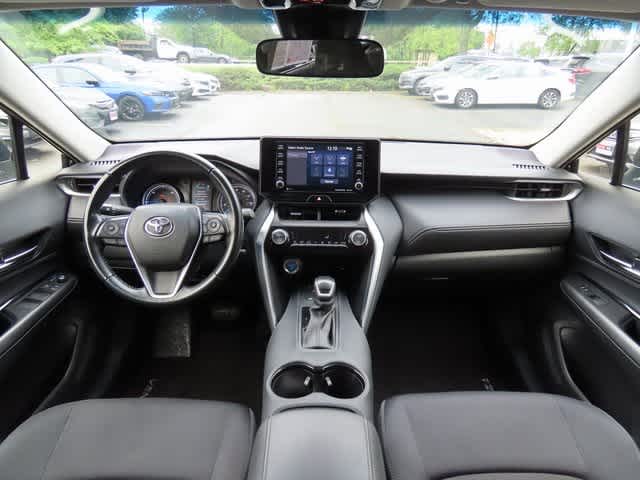 2022 Toyota Venza LE 17