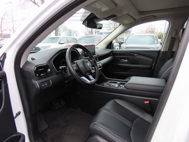 Thumbnail: 2023 Honda Pilot - 2