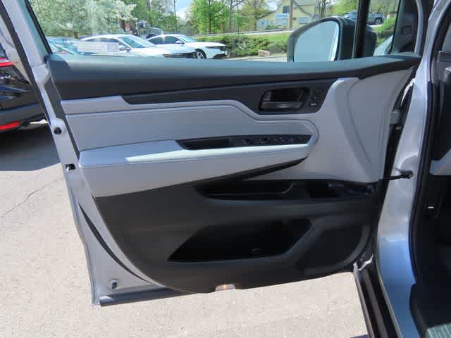 Thumbnail: 2023 Honda Odyssey - 15