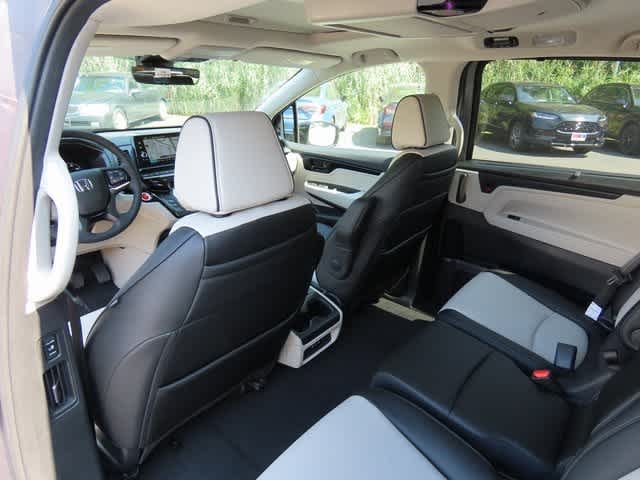 Thumbnail: 2026 Honda Odyssey - 16