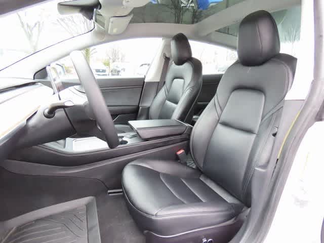 Thumbnail: 2021 Tesla Model 3 - 11