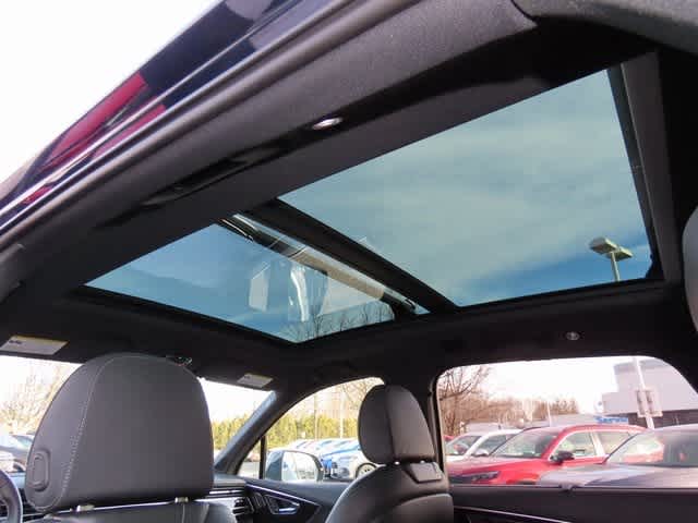 Thumbnail: 2025 Audi Q7 - 16