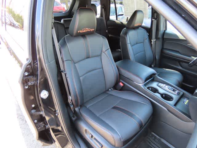 Thumbnail: 2024 Honda Passport - 16