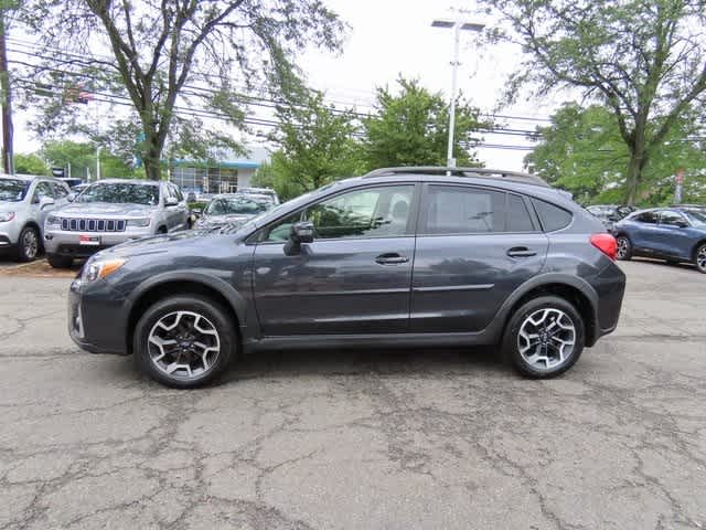 Thumbnail: 2017 Subaru Crosstrek - 3