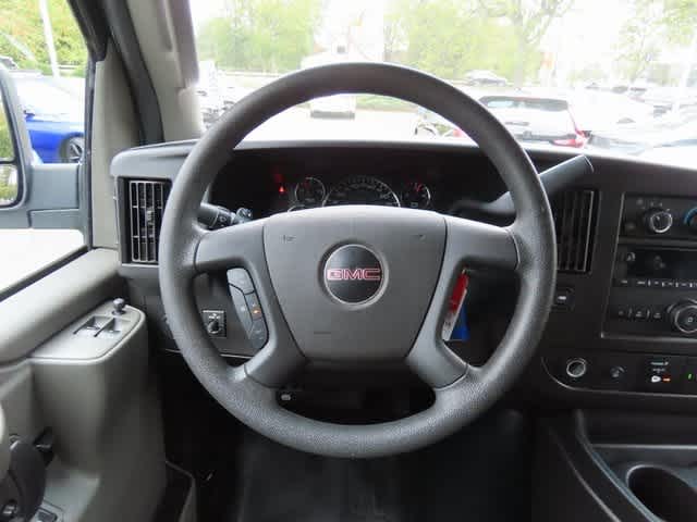 Thumbnail: 2022 GMC Savana - 16