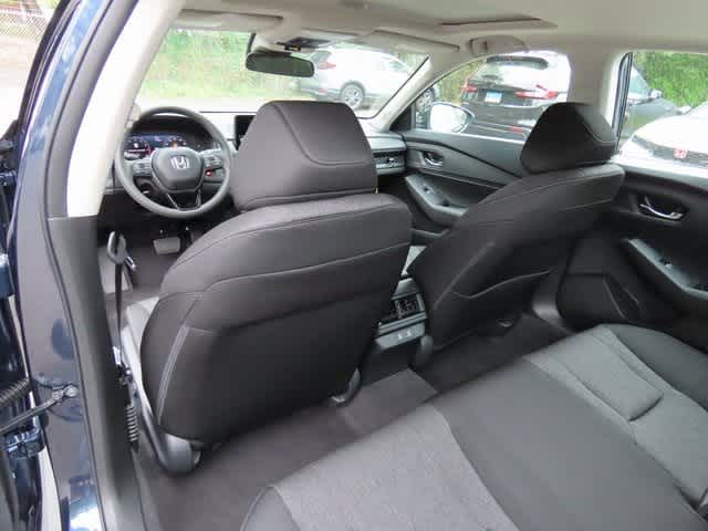 2025 Honda Accord SE 13