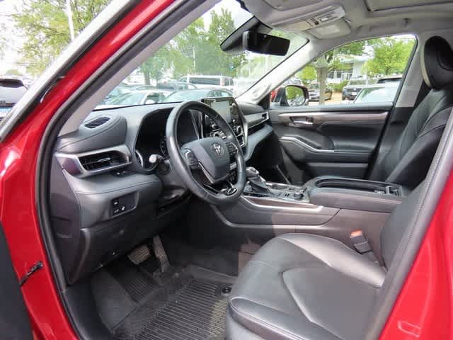 Thumbnail: 2021 Toyota Highlander - 2