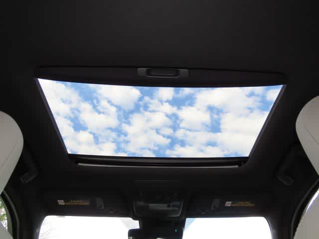 Thumbnail: 2019 Lexus UX - 23