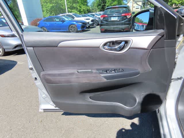 Thumbnail: 2013 Nissan Sentra - 14