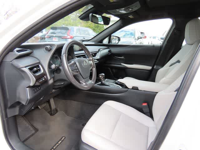 Thumbnail: 2019 Lexus UX - 2