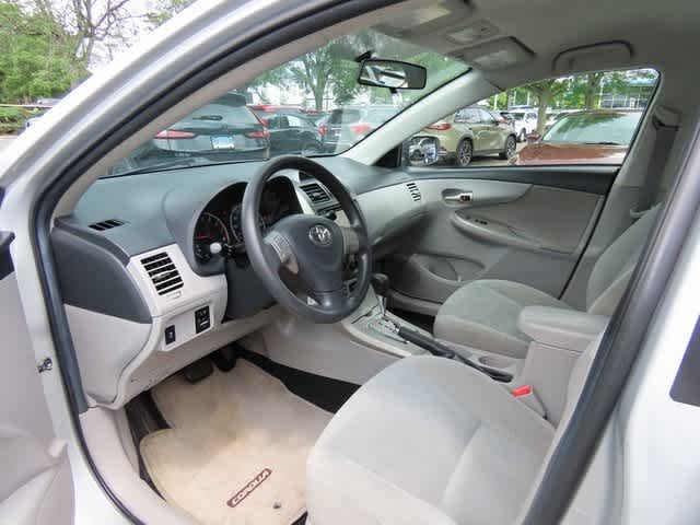 Thumbnail: 2013 Toyota Corolla - 2