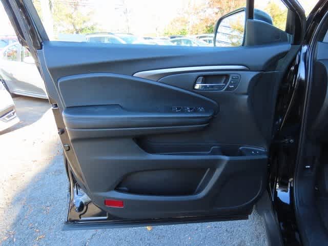 Thumbnail: 2022 Honda Pilot - 16