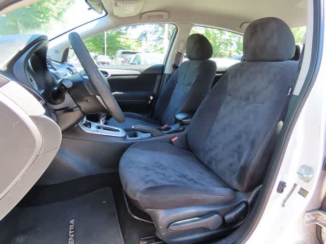 Thumbnail: 2013 Nissan Sentra - 11
