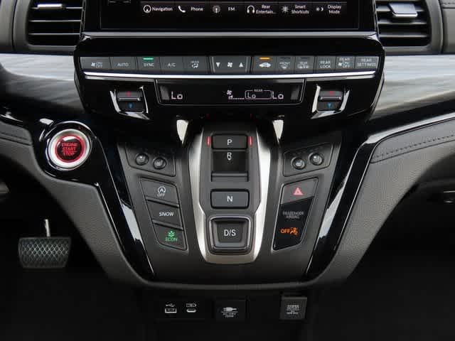 Thumbnail: 2025 Honda Odyssey - 24