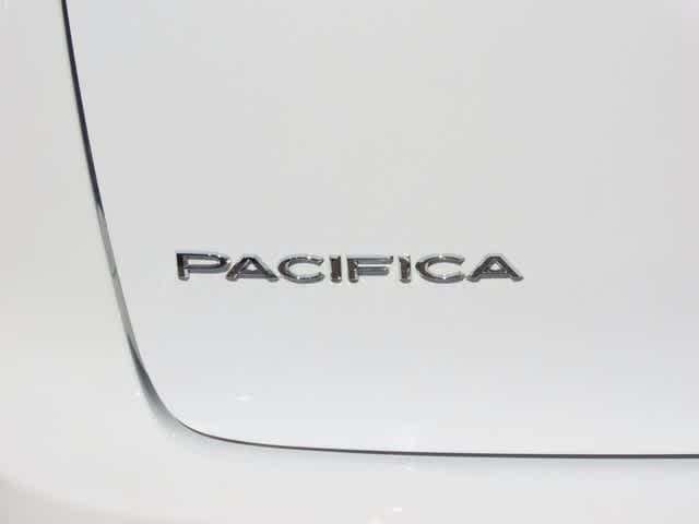 Thumbnail: 2024 Chrysler Pacifica - 7