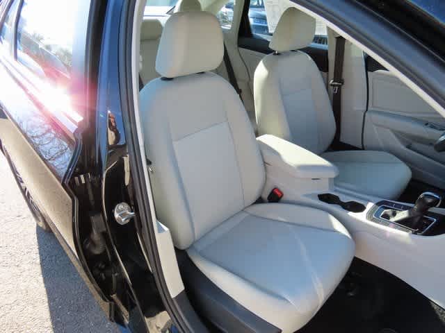 Thumbnail: 2021 Volkswagen Jetta - 15