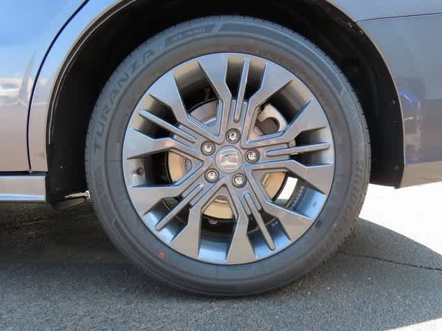 2025 Honda Odyssey Touring 9