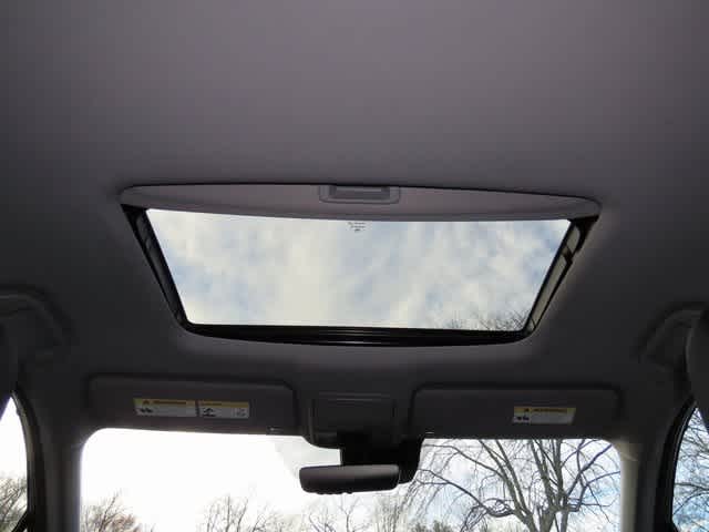 Thumbnail: 2021 Honda Pilot - 26